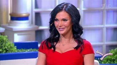 Начитанная фотомодель. Часть 1. Давай поженимся! Выпуск от 14.03.2019