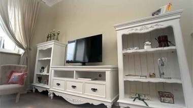 В гостях у Александра Жулина. Яркая гостиная для Александра Жулина. Идеальный ремонт. Выпуск от 22.02.2014