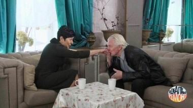 В гостях у Юрия Назарова, Галины Стахановой, Юлии Барановской и Людмилы Полехиной. Приходите в гости! Идеальный ремонт. Выпуск от 02.03.2019