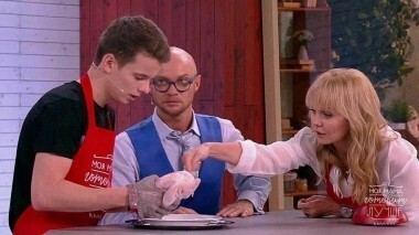 Олег и Родион Газмановы vs Валерия и Арсений Шульгин. Моя мама готовит лучше! Выпуск от 15.10.2017