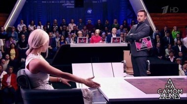 «Ты держала меня в заложниках»: сбежавшая служанка обвиняет хозяйку особняка. На самом деле. Выпуск от 06.09.2017