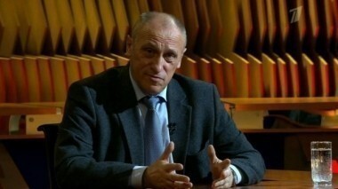 Гость Александр Аузан. Познер. Выпуск от 02.12.2014