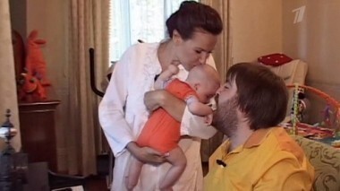 Поздний ребенок Эвелины Бледанс. Пусть говорят. Выпуск от 13.08.2012