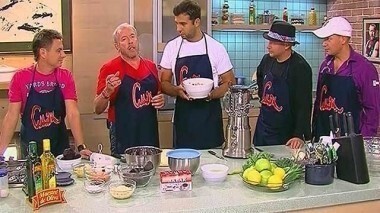 Гости Андрей Макаревич и Оркестр Креольского Танго. Смак. Выпуск от 10.09.2011