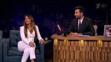 Ани Лорак. Вечерний Ургант. 694 выпуск от 06.10.2016