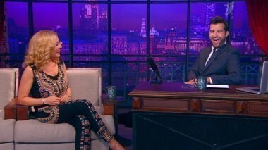 Анжелика Варум. Вечерний Ургант. 198 выпуск от 11.09.2013