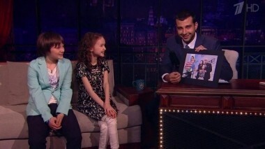 Арина Данилова и Марк Потапов. Вечерний Ургант. 287 выпуск от 13.03.2014