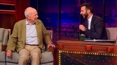 Джеймс Уотсон. Вечерний Ургант. 494 выпуск от 18.06.2015