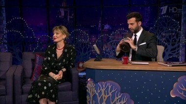 Эрос Рамазотти и Рената Литвинова. Вечерний Ургант. 565 выпуск от 11.12.2015