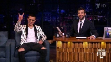 Федор Смолов и Катя IOWA. Вечерний Ургант. 972 выпуск от 18.05.2019