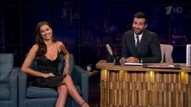 Ирина Шейк и Лигалайз. Вечерний Ургант. 672 выпуск от 05.09.2016