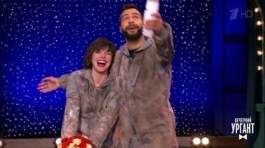 Милла Йовович. Вечерний Ургант. 763 выпуск от 17.02.2017
