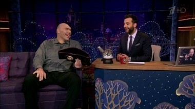 Николай Валуев, Яна Рудковская и Евгений Плющенко. Вечерний Ургант. 569 выпуск от 18.12.2015