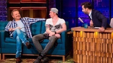 Олег Попов, Владимир и Никита Пресняковы. Вечерний Ургант. 589 выпуск от 16.02.2016