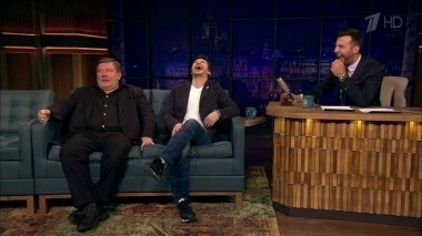 Павел Деревянко, Роман Мадянов и иеромонах Фотий. Вечерний Ургант. 609 выпуск от 18.03.2016