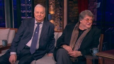 Пелагея, Александр Ширвиндт и Михаил Державин. Вечерний Ургант. 239 выпуск от 22.11.2013