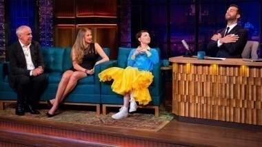 Сергей Гармаш, Чулпан Хаматова и Виктория Романенко. Вечерний Ургант. 644 выпуск от 17.05.2016