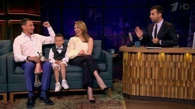 Вадим Галыгин и Альбина Джанабаева. Вечерний Ургант. 658 выпуск от 06.06.2016