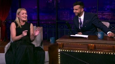 Виктория Толстоганова. Вечерний Ургант. 348 выпуск от 22.09.2014