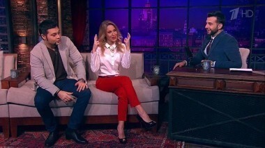 Юлия Ковальчук и Алексей Чумаков. Вечерний Ургант. 241 выпуск от 26.11.2013